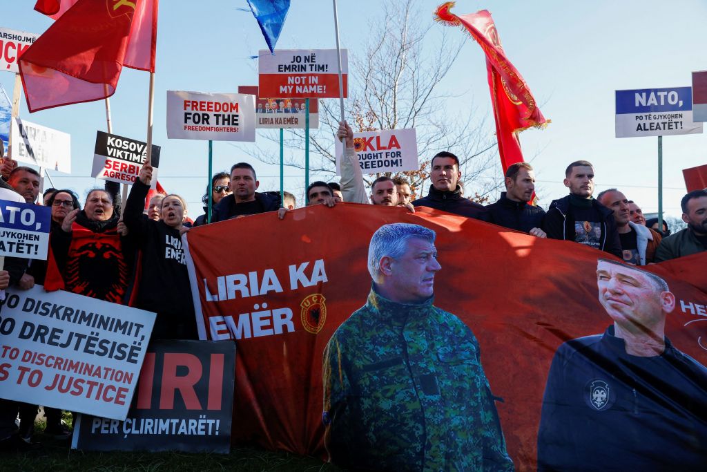 Δίκη UCK: Στο εδώλιο τέσσερις διοικητές του πρώην «Απελευθερωτικού Στρατού του Κοσσυφοπεδίου»