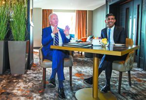 «Κάντε κυβέρνηση και θα έρθουν επενδύσεις»