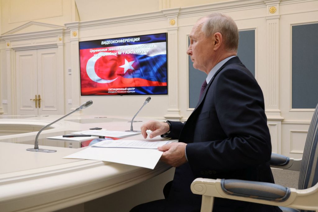 Πώς η Ρωσία βοηθά την Τουρκία να γίνει πυρηνική δύναμη