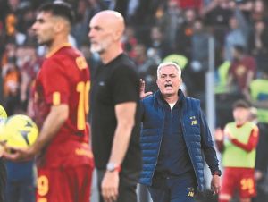 Ανοιξε πόλεμο με τους ιταλούς διαιτητές