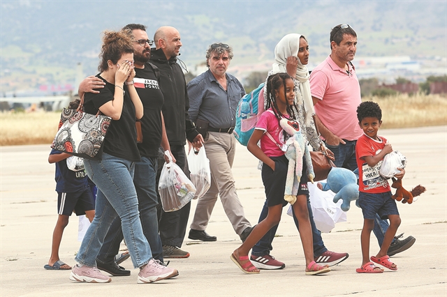 «Τα δικά μας παιδιά σώθηκαν, ήταν τυχερά…»