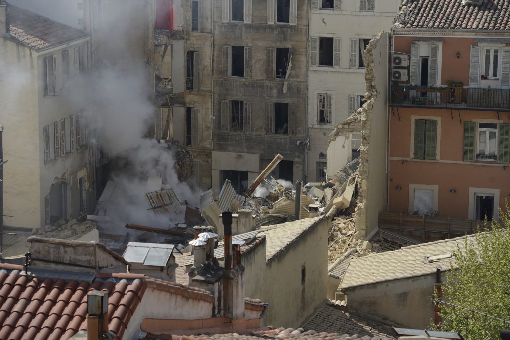 Κατάρρευση πολυκατοικίας στη Μασσαλία: Τέταρτος νεκρός στα συντρίμμια