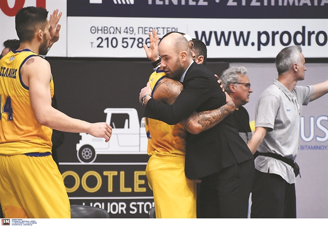 «Πέταξε» στην τριάδα το Περιστέρι