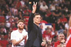 Πρώτος και με διαφορά