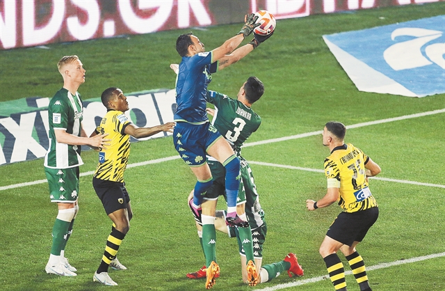 Το εμπόδιο της… Ελλάδας