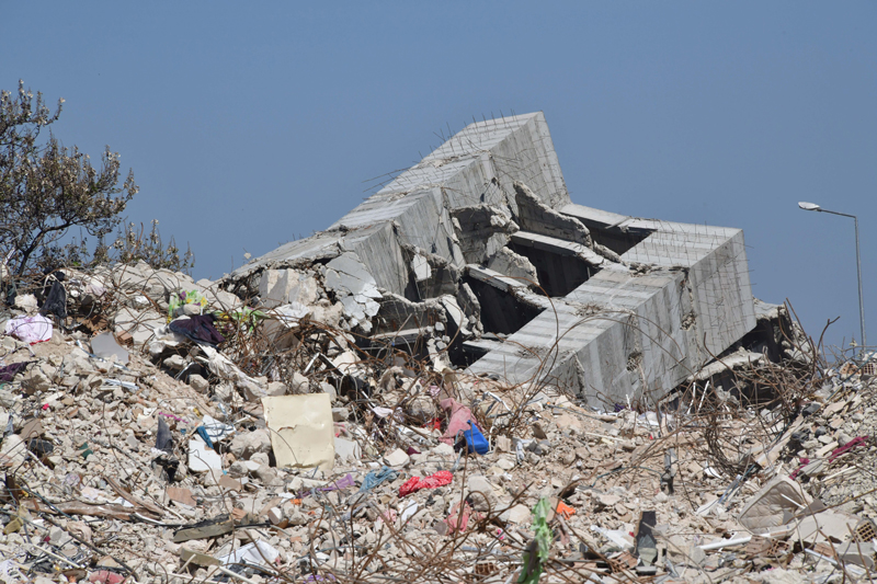 Πέντε φωτογραφίες που αποτυπώνουν τη σφοδρότητα του σεισμού στην Τουρκία | tanea.gr