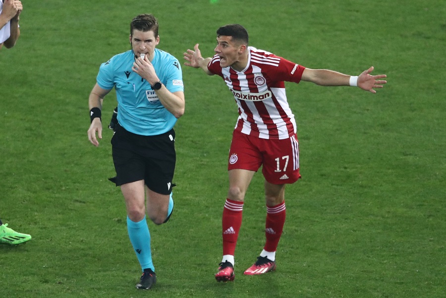 Επρεπε να έρθει Γάλλος Elite για να πάρει πέναλτι σε ντέρμπι ο Ολυμπιακός (vids)