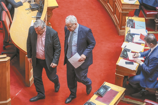 Αυλαία χωρίς συναίνεση ούτε για τον Κασιδιάρη