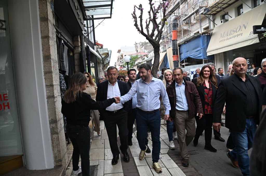 Ανδρουλάκης: «Αφήστε τις θεωρίες συνωμοσίας κ. Μητσοτάκη – Απαντήστε για το κομματικό ρουσφέτι του σταθμάρχη»