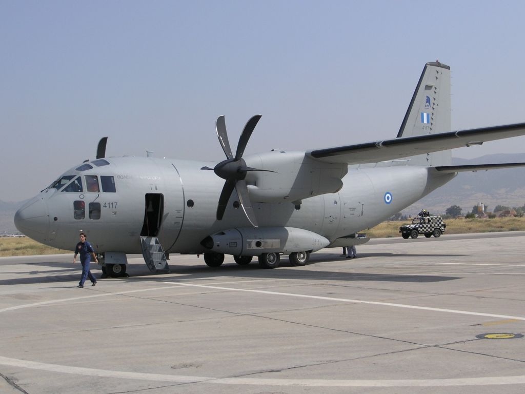 Προσγειώθηκε στο Τζιμπουτί το C-27 για την παραλαβή των Ελλήνων