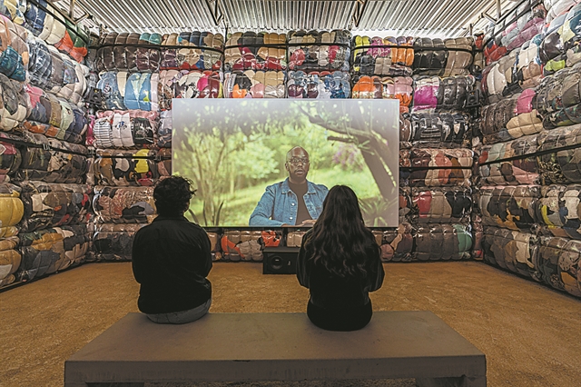 SOS από την Αφρική