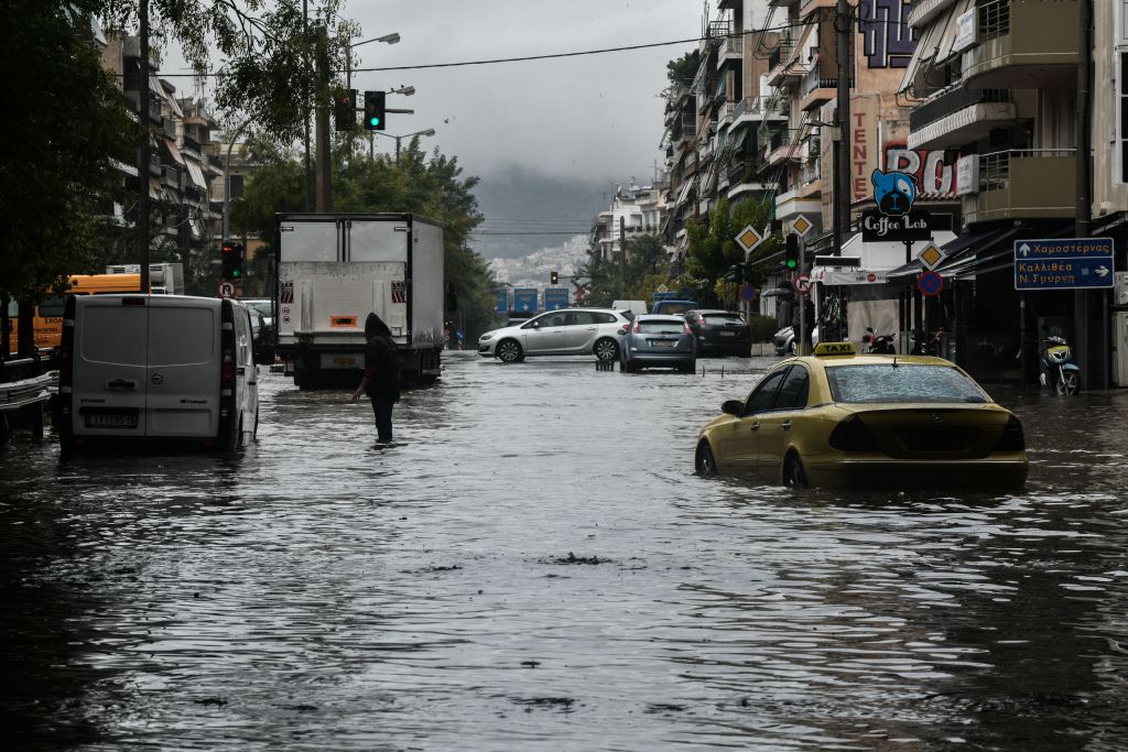 Κακοκαιρία «Ilina»: Ισχυρές καταιγίδες και χαλαζοπτώσεις – Βροχόπτωση επιπέδου 4 τη Δευτέρα