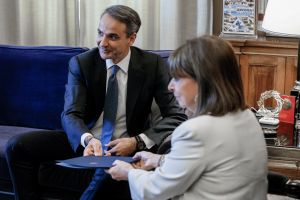 Μητσοτάκης: Δείτε live τη συνάντηση με τη Σακελλαροπούλου