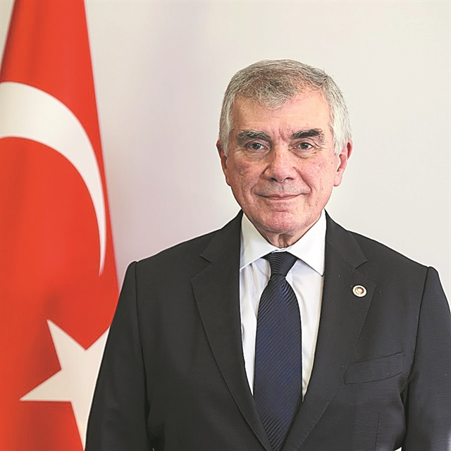 «Θα δοθεί τέλος στην κυριαρχία του ενός ανδρός»