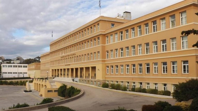 Ξεσπά κατά του σχολείου η μητέρα του μαθητή που έπεσε θύμα bullying