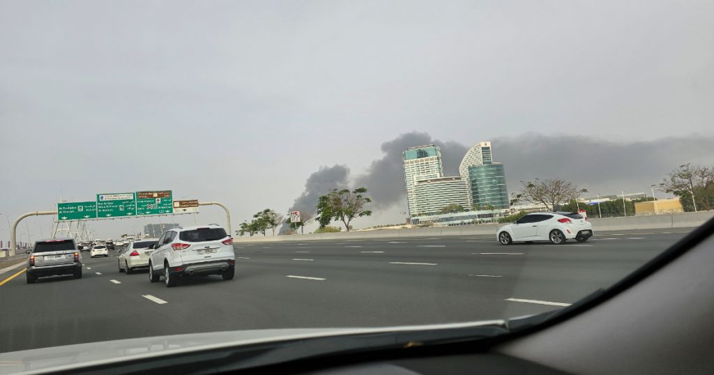 Ντουμπάι: Δεκαέξι νεκροί μετά από φωτιά που ξέσπασε σε πολυκατοικία