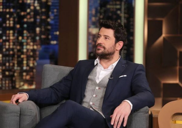 Αλέξης Γεωργούλης: Πώς φτάσαμε στην «αποκαθήλωση» – Οι φήμες, η διάψευση και οι νέες καταγγελίες