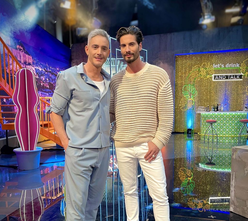 «Night Out»: Ο Γιώργος Καράβας στην πιο κεφάτη ταράτσα της πόλης