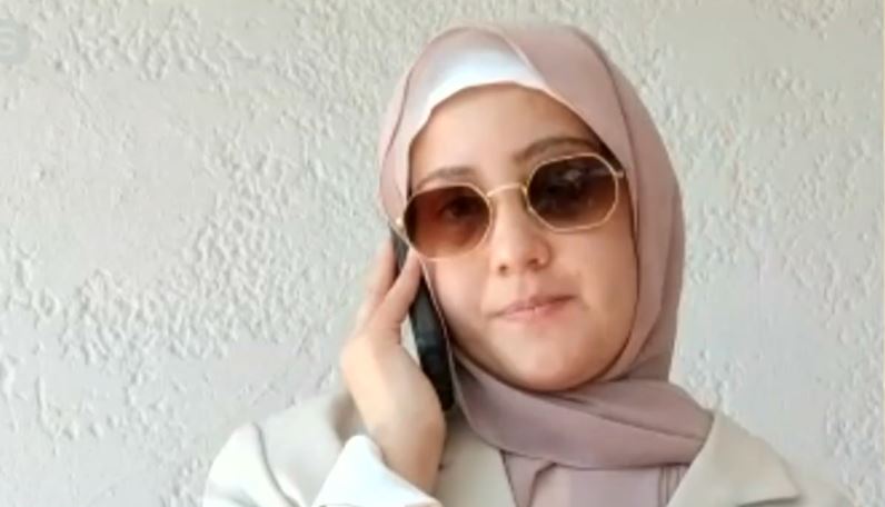 Σοκάρει η 24χρονη που ξυλοκοπήθηκε από τον πατέρα της επειδή φόρεσε μαντήλα