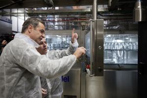 Εταιρεία εμφιάλωσης νερού ο πρώτος σταθμός της περιοδείας Μητσοτάκη στα Ιωάννινα