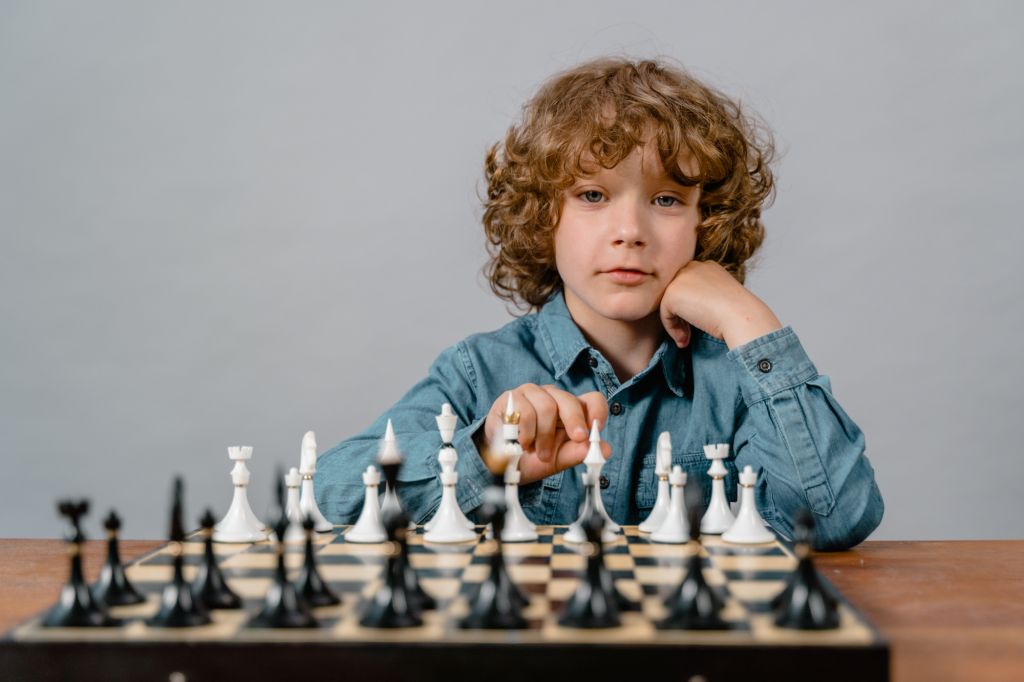 Σκάκι στα σχολεία: «Μπαίνει» στο πρόγραμμα νηπιαγωγείων και δημοτικών
