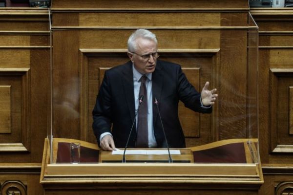 Ραγκούσης: «Χυδαία στοχοποίηση», βλέπει ο ΣΥΡΙΖΑ – «Αφωνία» Τσίπρα και Τσαπανίδου, ο Οικονόμου