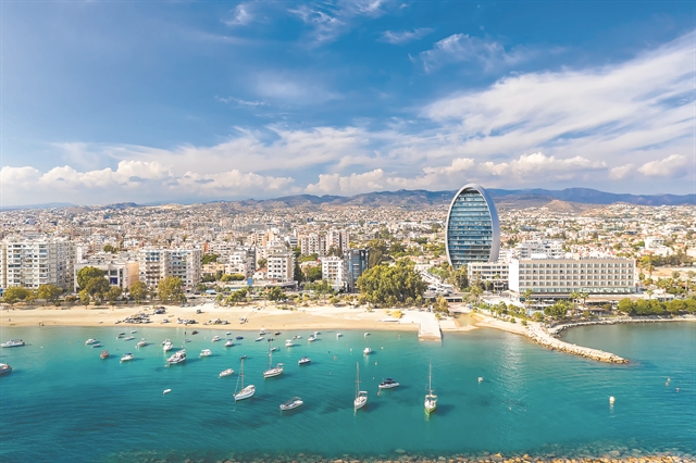 Ο πρίγκιπας Αλβέρτος και άλλες προσωπικότητες στην Κύπρο