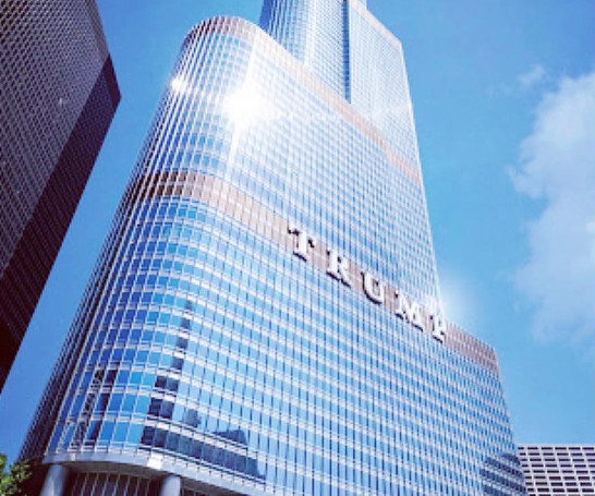 Γυναίκα με καραμπίνα εισέβαλε στον Πύργο του Τραμπ στο Σικάγο