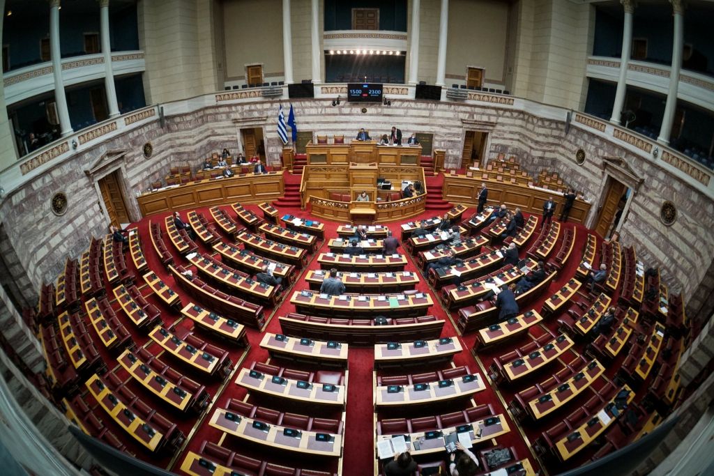 Τη Δευτέρα στη Βουλή η πρόσθετη νομοθετική παρέμβαση για το κόμμα Κασιδιάρη