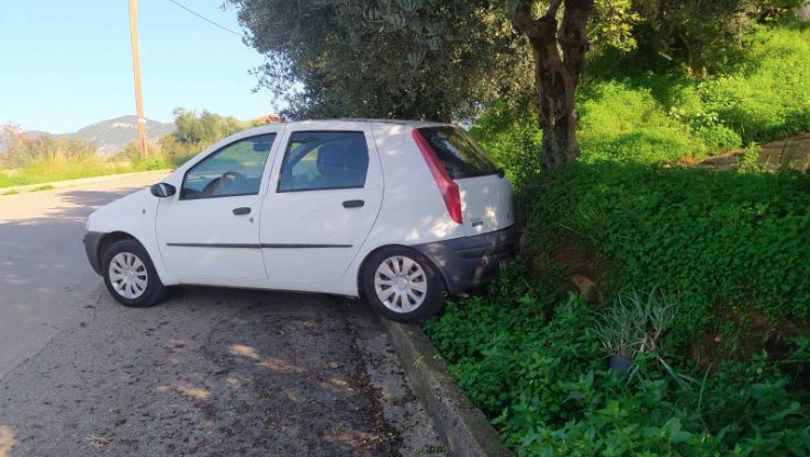 Φοιτητής έμεινε «άστεγος» και πέρασε το Πάσχα στο αυτοκίνητό του