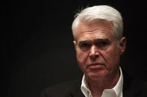 Θεόδωρος Χαραγκιώνης: Από το ζαχαροπλαστείο του Πειραιά, βασιλιάς των εμπορικών κέντρων