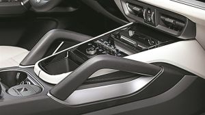 ΝΕΟ ΤΑΜΠΛΟ ΓΙΑ ΤΗΝ CAYENNE