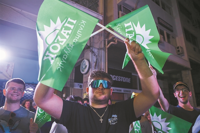 Η δημοκρατία επιβράβευσε την αξιοκρατία