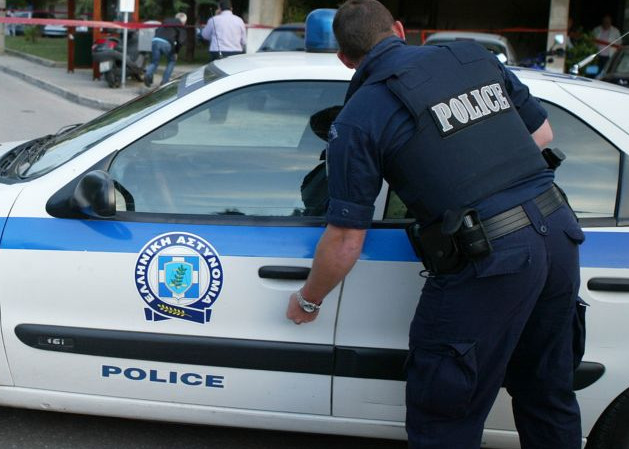 Μυστήριο με σορό άντρα που βρέθηκε σε πάρκινγκ στο Μικρολίμανο