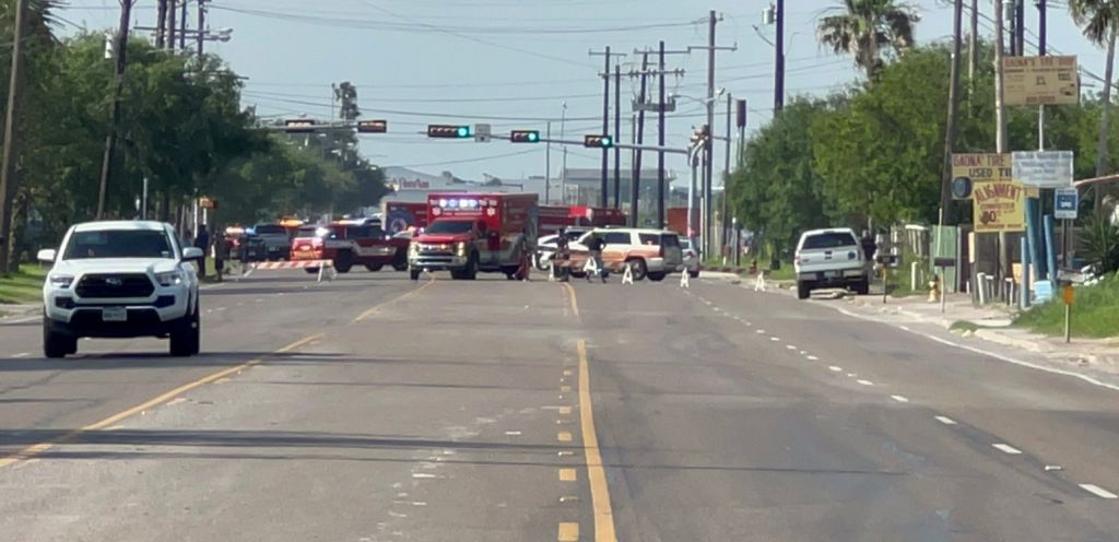 Η σοκαριστική στιγμή που αυτοκίνητο στο Τέξας πέφτει επάνω σε πεζούς – 7 νεκροί