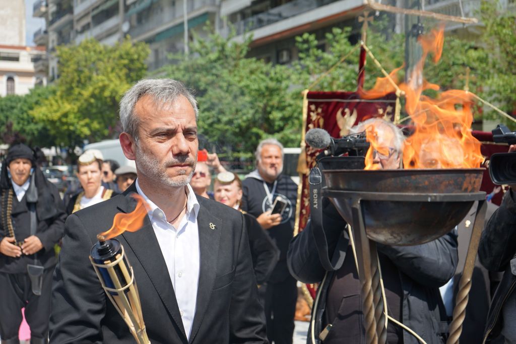 Αναψε η «Φλόγα της Μνήμης» στη Θεσσαλονίκη
