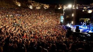 Φεστιβάλ «Στη Σκιά των Βράχων»: Τέσσερις μήνες γιορτής