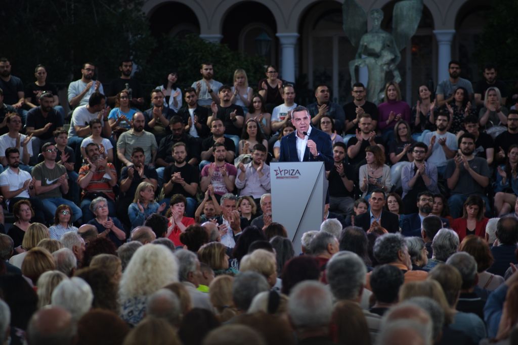 Τα τέσσερα μηνύματα του Αλέξη Τσίπρα από την Νίκαια