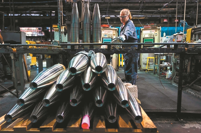 500 εκατ. ευρώ για αμυντική στήριξη στην Ουκρανία