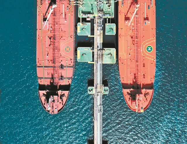 Ρωσικό πετρέλαιο μέσω Κίνας και Ινδίας