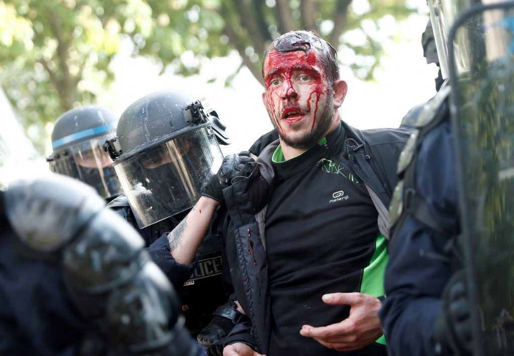 Στους δρόμους ξανά οι Γάλλοι: Επεισόδια με την Αστυνομία – «Απαράδεκτη» η βία