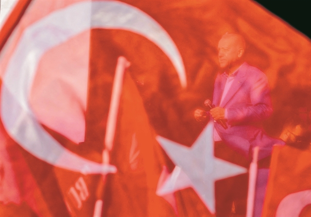 «Η πτώση του Ερντογάν» Ενα τέλειο πολιτικό θρίλερ