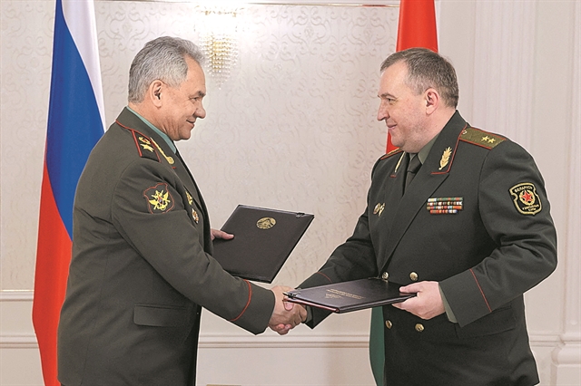 «Εχει ξεκινήσει η μεταφορά πυρηνικών από τη Ρωσία»