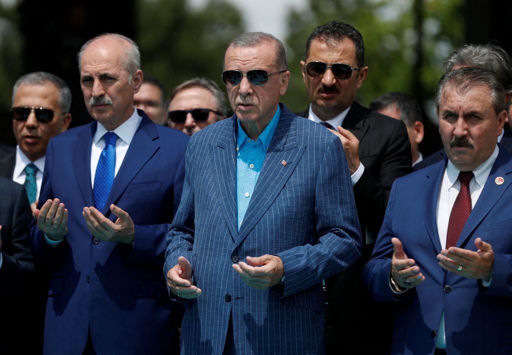 Νεοοθωμανικός παροξυσμός Ερντογάν πριν τις κάλπες | tanea.gr Νεοοθωμανικός παροξυσμός Ερντογάν πριν τις κάλπες | tanea.gr