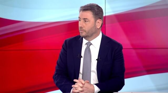 Ανδρουλάκης στο MEGA: «Ο Μητσοτάκης κυβερνά με την παρέα του»