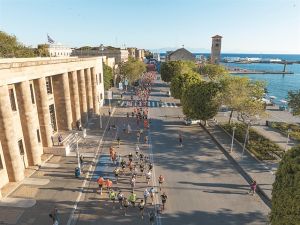 Στη Ρόδο, στον ωραιότερο μαραθώνιο της άνοιξης