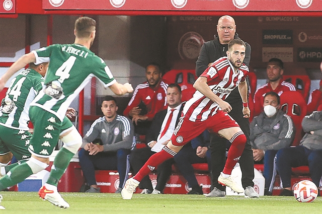 Οι «απαντήσεις» του Μάη και το «ευχαριστώ» του Ανιγκό