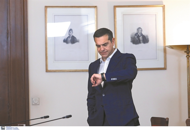 Στη Βουλή άνευ εξετάσεων 