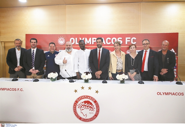 «Στο γήπεδο μπαίνει ο Ολυμπιακός»