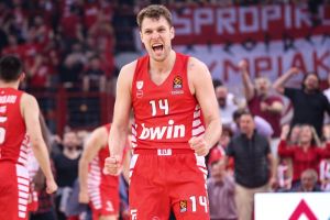 Στην κορυφαία πεντάδα της Euroleague o Βεζένκοφ – Ποιοι είναι οι υπόλοιποι